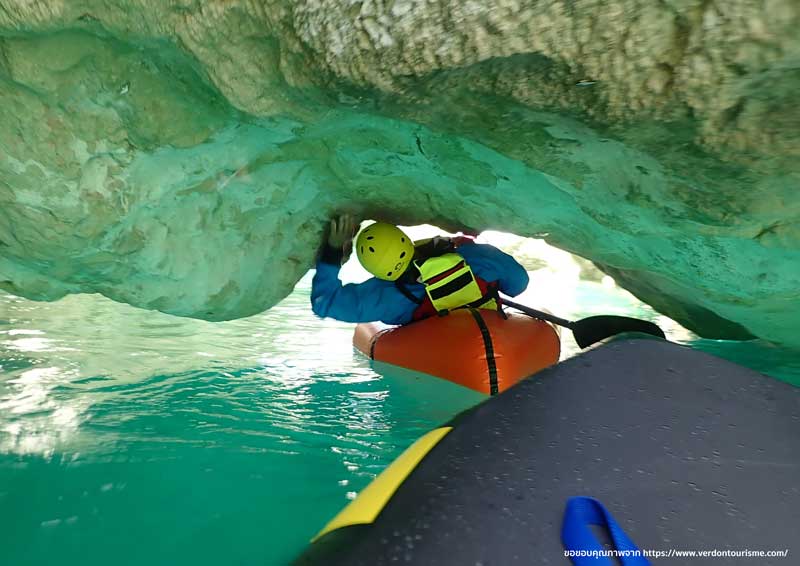 พายเรือคายัคที่ Secret River Castellane ประเทศฝรั่งเศส