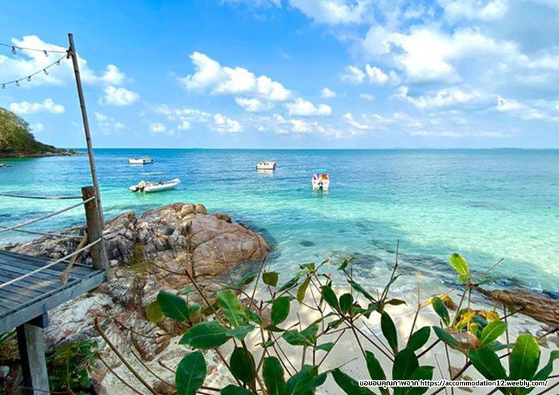 พายเรือคายัคที่ เกาะมันนอก จังหวัดระยอง