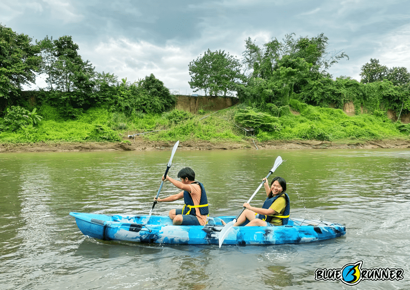 เรือคายัค Blue runner แบบ Sit on top 2 ที่นั่ง รุ่น DOUBLE SEAT 370