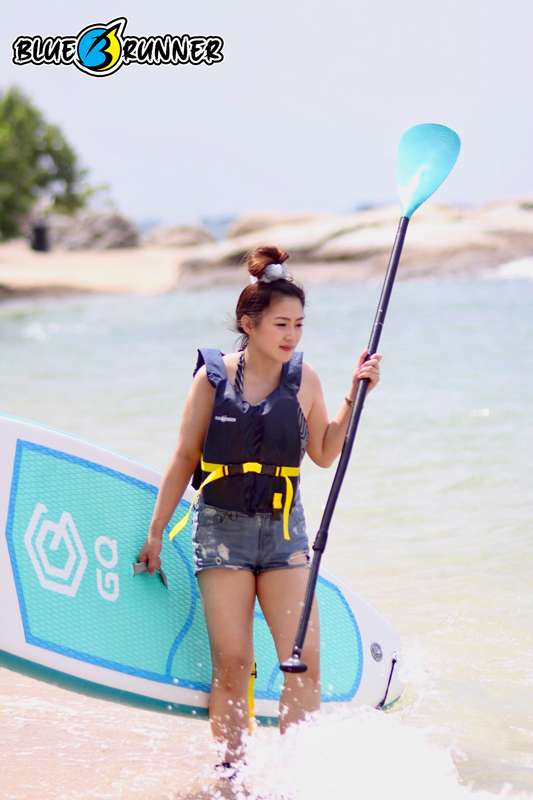 ชุดที่สวมใส่เมื่อพายซัพบอร์ด